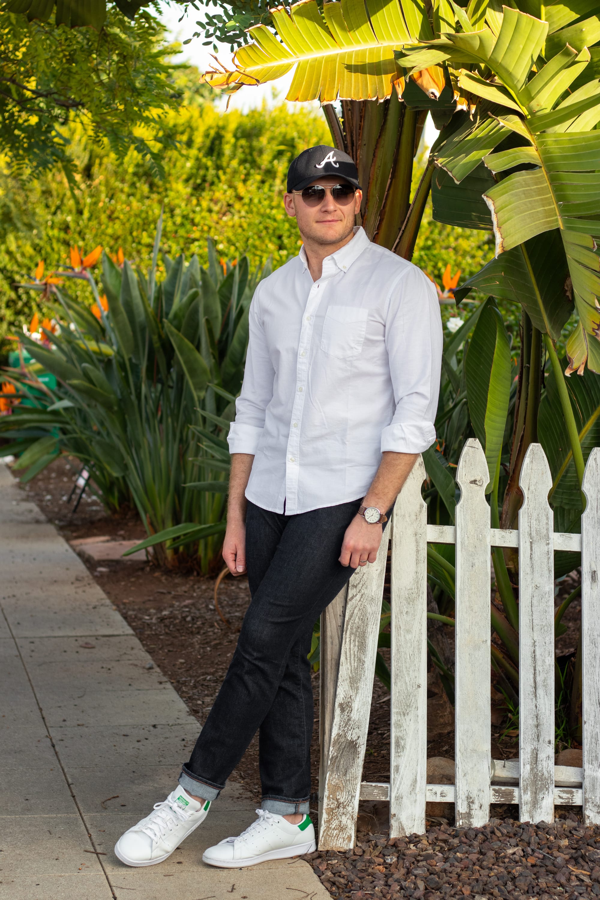 How to Wear White Sneakers (13 Outfit Ideas for Men)